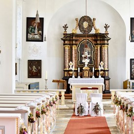 Hochzeit: kirchliche Trauung in der barocken Schlosskapelle - Schloss Blumenthal