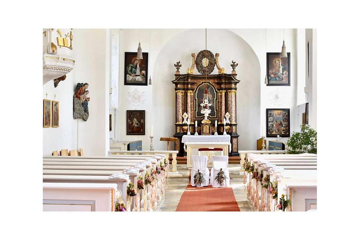 Hochzeit: kirchliche Trauung in der barocken Schlosskapelle - Schloss Blumenthal