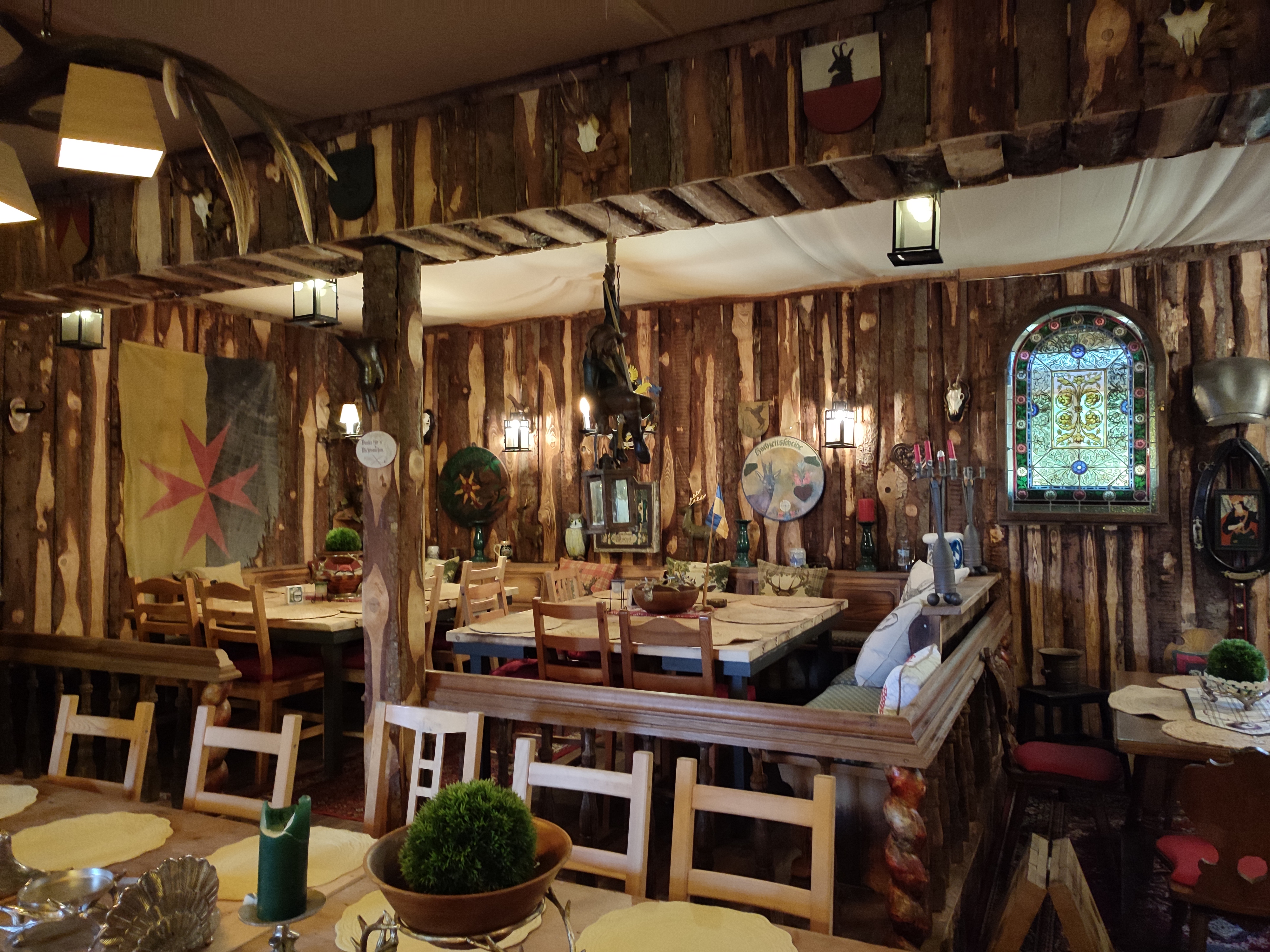 Hochzeitslocation: Unsere Taverne - Schloss Sighartstein