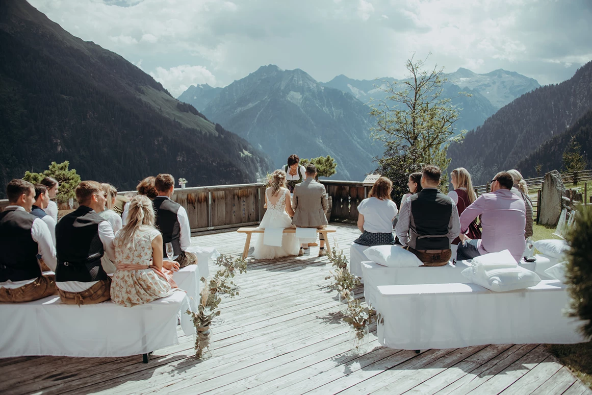Hochzeitslocation: Eure Traumhochzeit in den Bergen Tirols. - Grasberg Alm