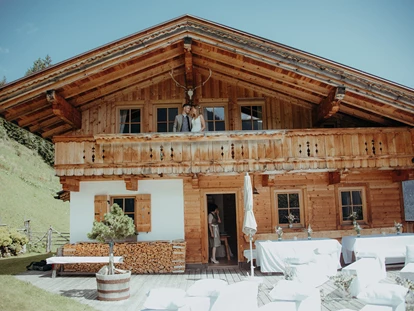 Hochzeit - nächstes Hotel - Tirol - Die exklusive Hochzeitslocation: Grasbergalm im Zillertal. - Grasberg Alm