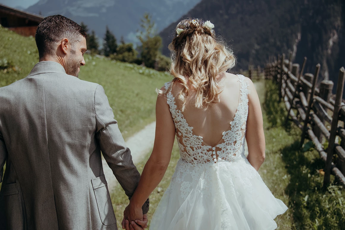 Hochzeitslocation: Eure Hochzeit in totaler Exklusivität. 
Nur ihr und eure Liebsten. - Grasberg Alm