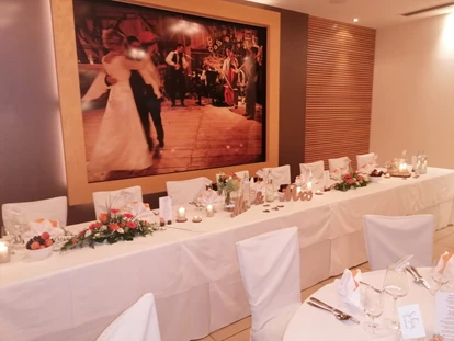 Hochzeit - Parkplatz: Busparkplatz - Passail - Hotel.Restaurant Allmer