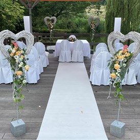 Hochzeit: Hochzeit am Weiher - Hofgut Georgenthal