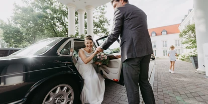 Hochzeit - Freigericht (Main-Kinzig-Kreis) - Mit Pferdekutsche oder Rolls-Royce direkt vor den Eingang des Kempinski Hotel Frankfurt-Gravenbruch. - Kempinski Hotel Gravenbruch Frankfurt