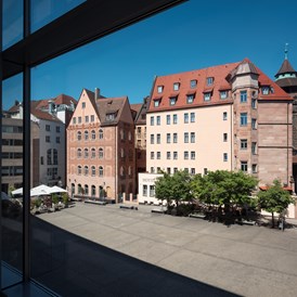 Hochzeit: Ansicht vom Klarissenplatz - Hotel VICTORIA Nürnberg