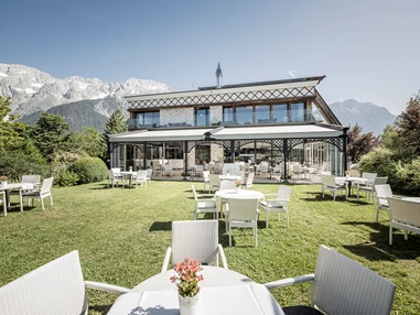 Hochzeit: Terrasse im Erdgeschoss - Greenvieh Chalet