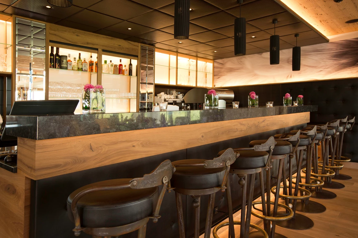 Hochzeit: Bar im Festsaal Chalet - Greenvieh Chalet