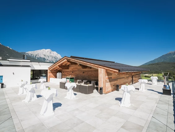 Hochzeit: Blick auf die Dachterrasse des Greenvieh. - Greenvieh Chalet