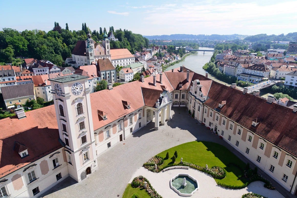 Hochzeit: Blick über die Dächer; Foto: Wolfgang Simlinger - Schloss Lamberg