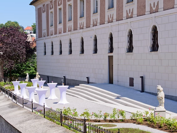 Hochzeit: Schlossterrasse; Foto: Wolfgang Simlinger - Schloss Lamberg