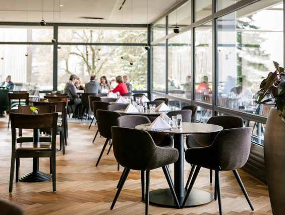 Hochzeit: Café Bar  - ARCOTEL Nike Linz