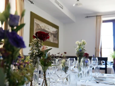 Hochzeit: Tischdekoration nach Ihren Geschmack und wünschen - Naturhotel Schloss Kassegg