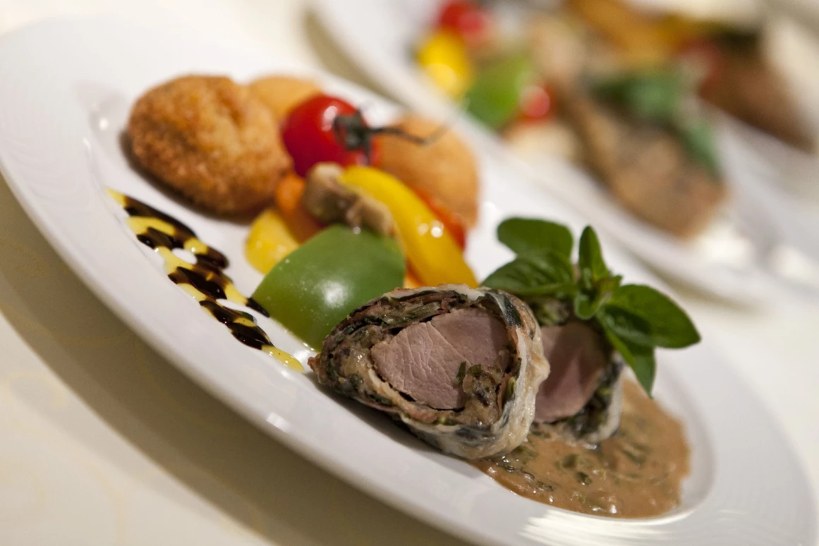 Hochzeit: regionale Speisen - Naturhotel Schloss Kassegg