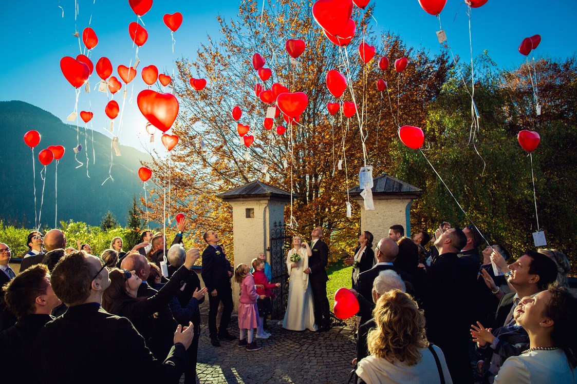 Hochzeit: Feiern im romantischen Schlosspark - Naturhotel Schloss Kassegg