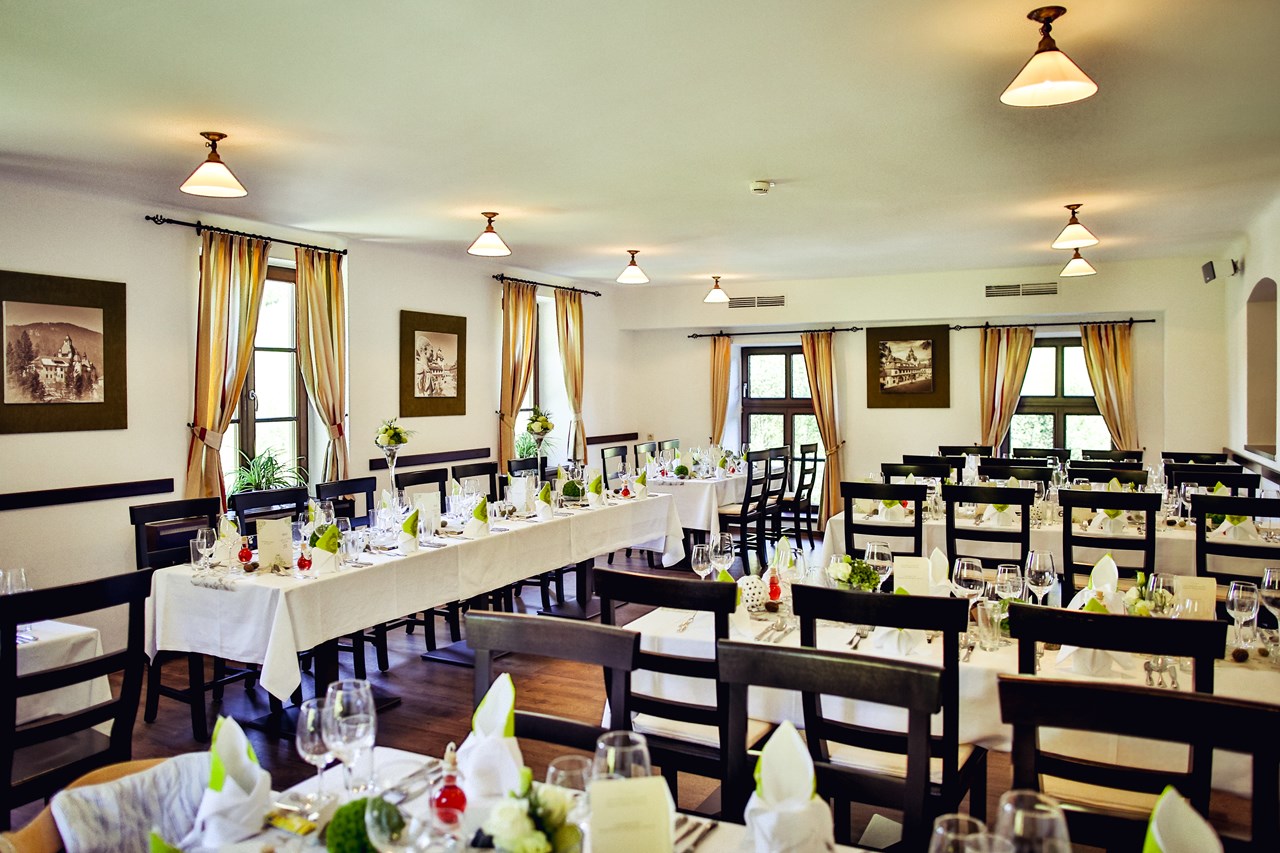 Naturhotel Schloss Kassegg Informations sur les salles de bal restaurant