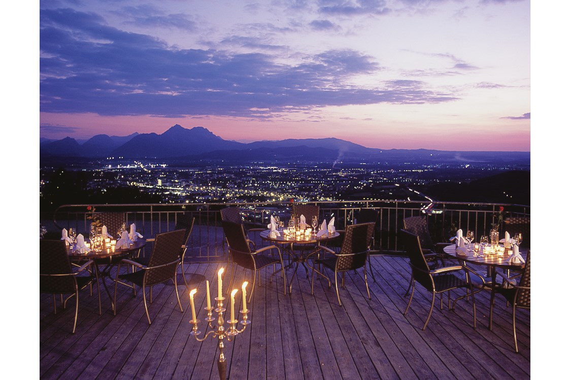 Hochzeit: Dies ist unsere Aussicht auf die Stadt Salzburg - Panoramagasthof DaxLueg