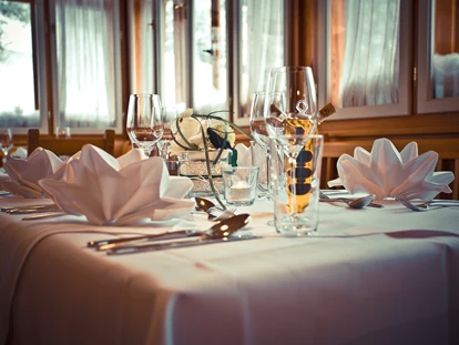 Hochzeit - Puch bei Hallein - Ein festlich gedeckter Tisch wertet Ihre Feier auf - Panoramagasthof DaxLueg