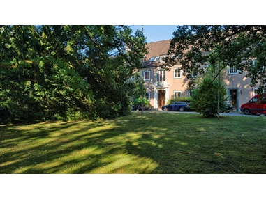 Hochzeit: Blick durch den Park auf das Jagdschloss - Jagdschloss Malepartus