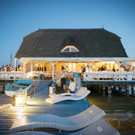 Hochzeit: Haus im See