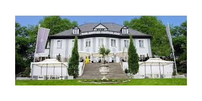 Hochzeit - PLZ 58095 (Deutschland) - Die VILLA VERA ist die Loaction im Raum Dortmund Hagen Bochum Witten Wuppertal.
Feierlichkeiten ab 50 Personen bis zu 120 Personen mit Übernachtungsmöglichkeiten. - Villa Vera