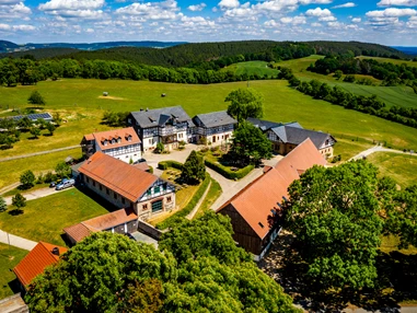 Hochzeit: Luftbild  - Ferienhof Domäne Groschwitz