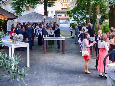 Hochzeit: Aperitf im Garten  - ViCulinaris im Kolbergarten