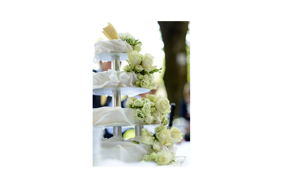 Hochzeit: Hochzeitstorte - ViCulinaris im Kolbergarten