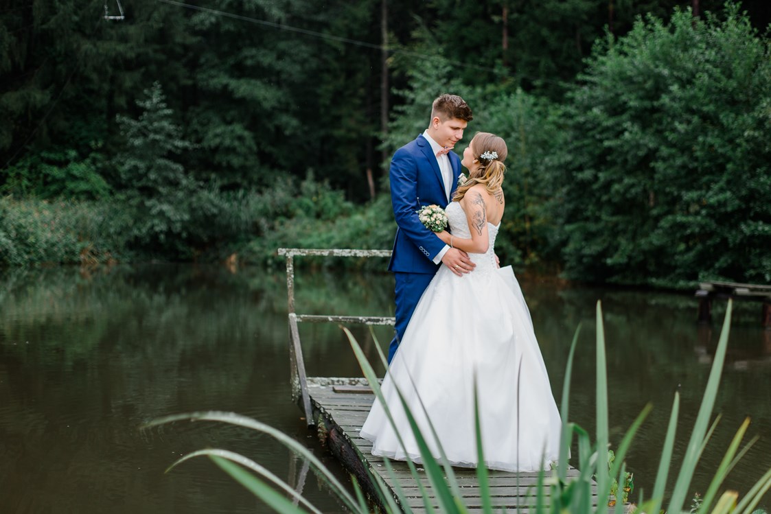 Hochzeit: Fotolocation am idyllischen Teich - Jöbstl Stammhaus 