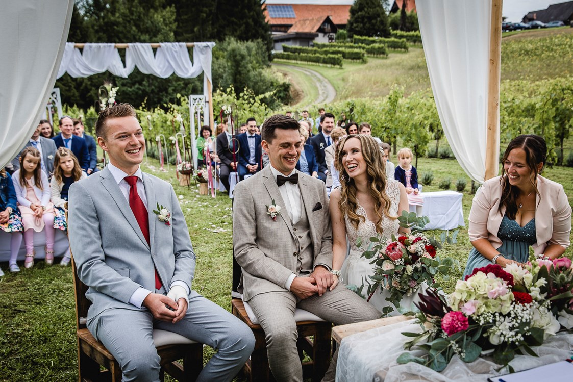Hochzeit: Trauung im Wein & Lavendellabyrinth - Jöbstl Stammhaus 