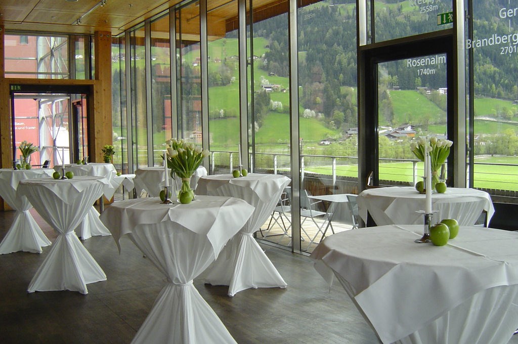 Hochzeit: Heiraten in der SichtBAR in Tirol. - FeuerWerk & SichtBAR