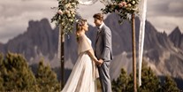 Hochzeit - Trentino-Südtirol - Freie Trauung

Weddinplanner: lisa.oberrauch.weddings

Blumenschmuck: Floreale.it - Restaurant La Finestra Plose