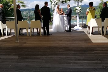 Hochzeit: Intime Trauung auf der Sonnenterrasse - Hotel Parks Velden