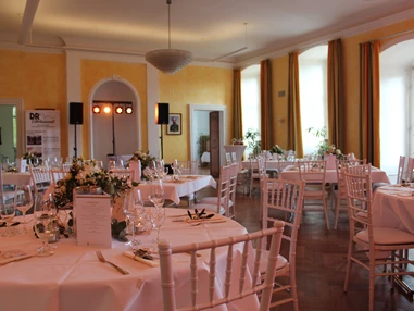 Hochzeit: Schloss Schieder