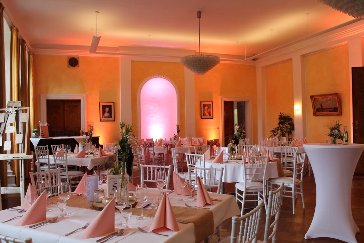 Hochzeit: Schloss Schieder