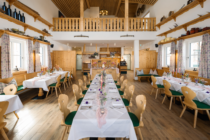 Hochzeit: Dei Traumhochzeit für bis zu 70 Personen auf 2 Ebenen im Narzissendorf Zloam im steirischen Salzkammergut. - Narzissendorf Zloam - Grundlsee