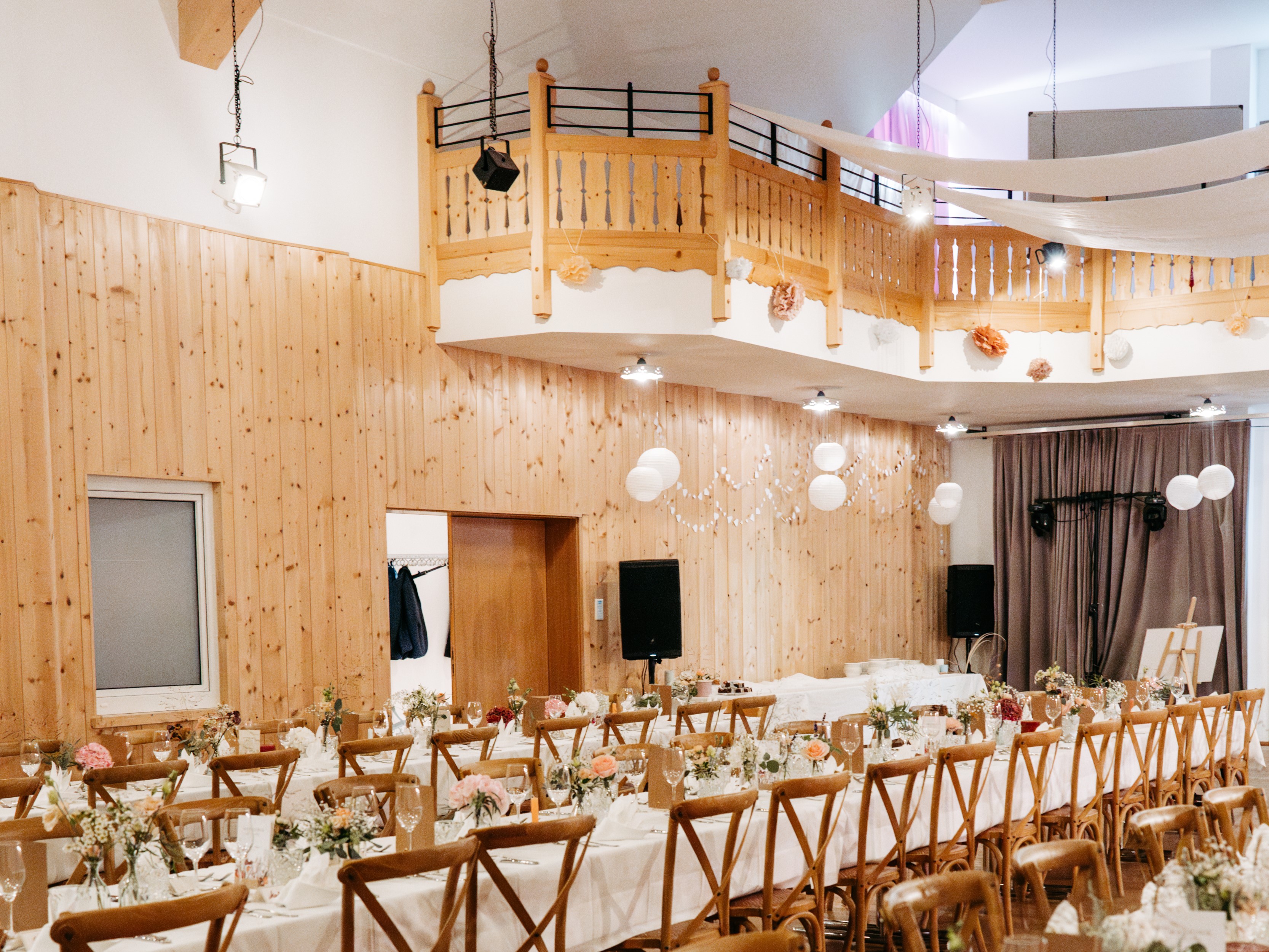 Hochzeit: Narzissendorf Zloam - Festsaal (Kölbl Saal) im Veranstaltungsgebäude Klangwerstatt - Narzissendorf Zloam - Grundlsee