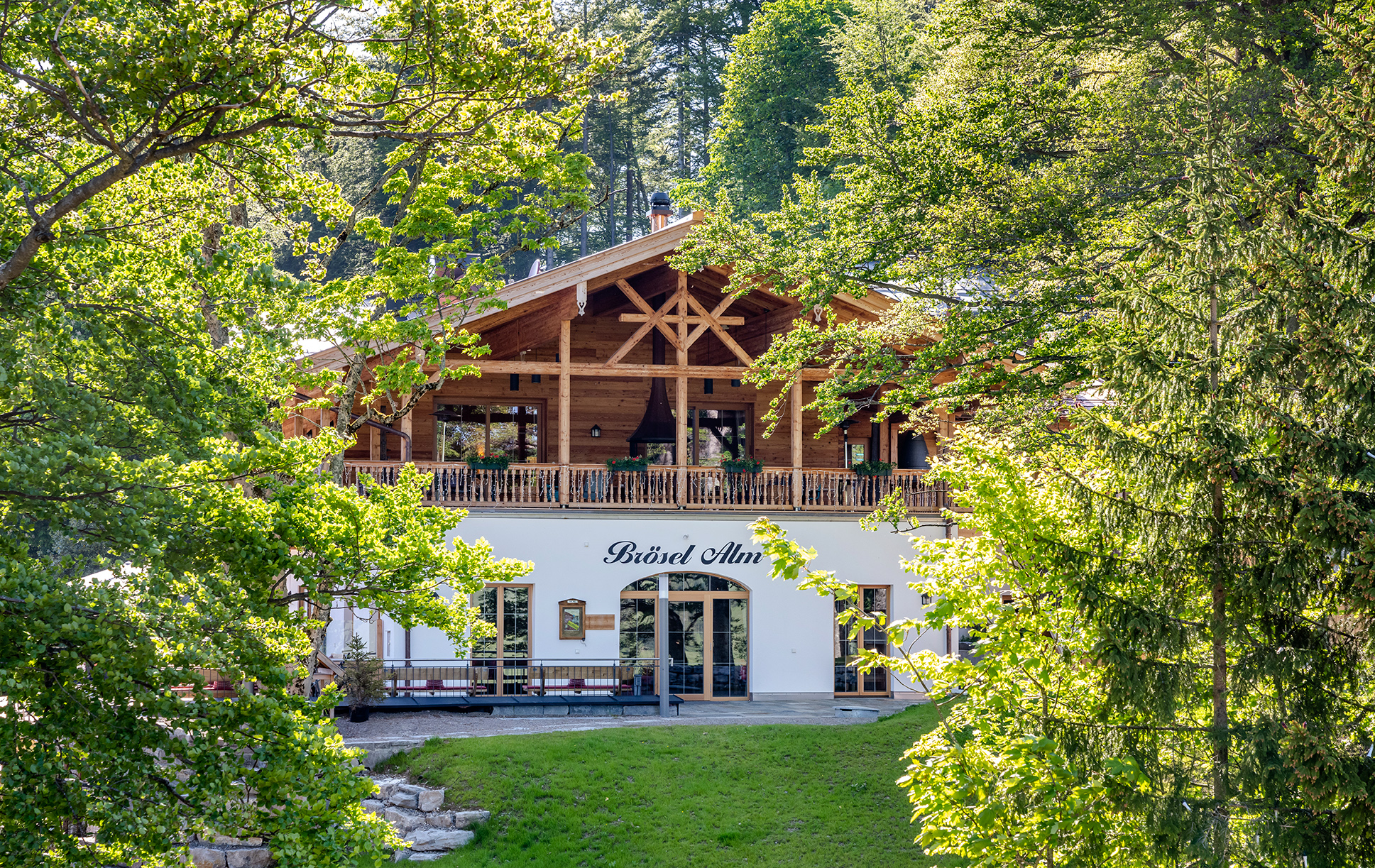 Hochzeitslocation: Brösel Alm mitten im Grünen - Berghotel Sudelfeld - Brösel Alm