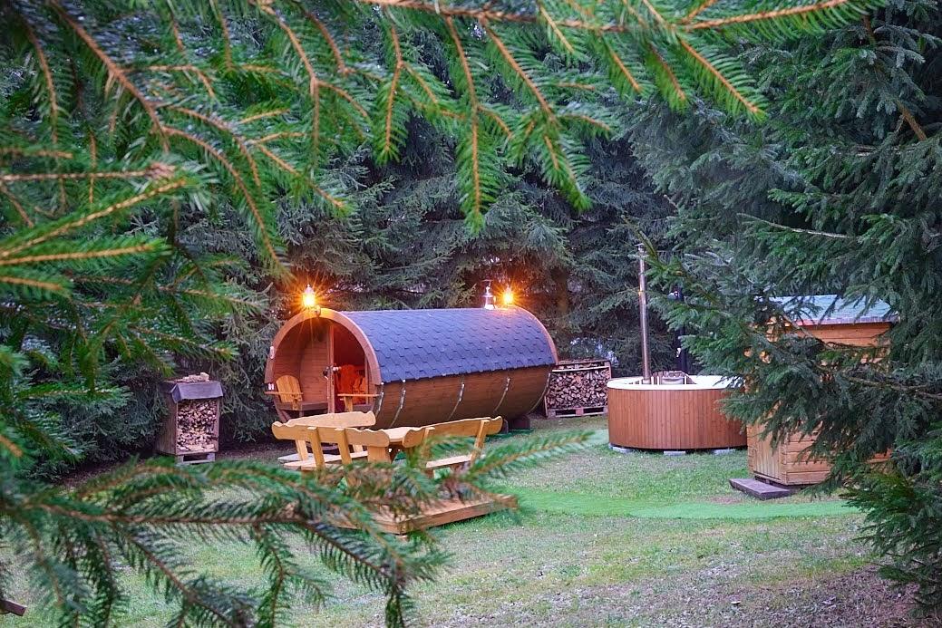 Hochzeitskapelle Callenberg (Privatkapelle) Angaben zu den Festsälen "Sauna Garden" Hochzeitskapelle