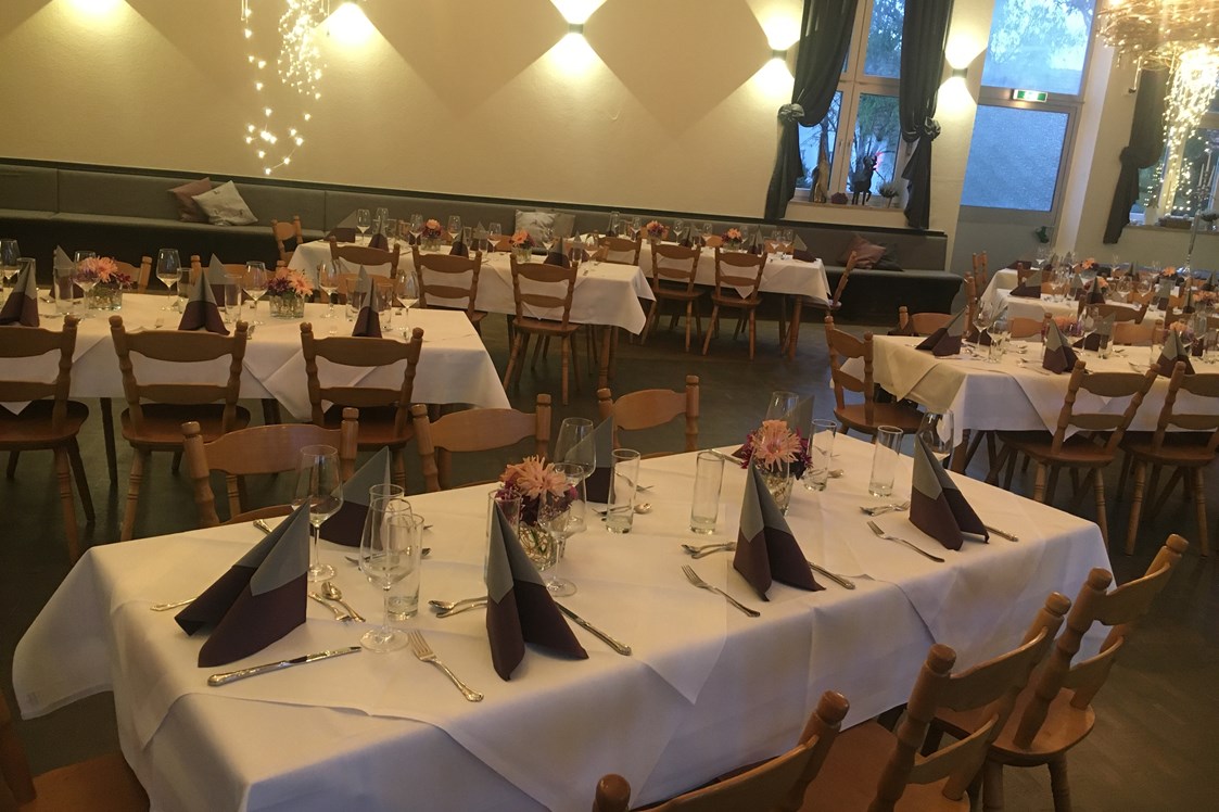 Hochzeit: Saal - 1 - Gasthaus Neuwirt / Martin Irl Catering