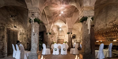 Hochzeit - Unken - Foto: Bauer Klaus
K1326.com
Denkmalgeschützter Samerstall beim Kirchenwirt in Leogang - Historischer Kirchenwirt in Leogang