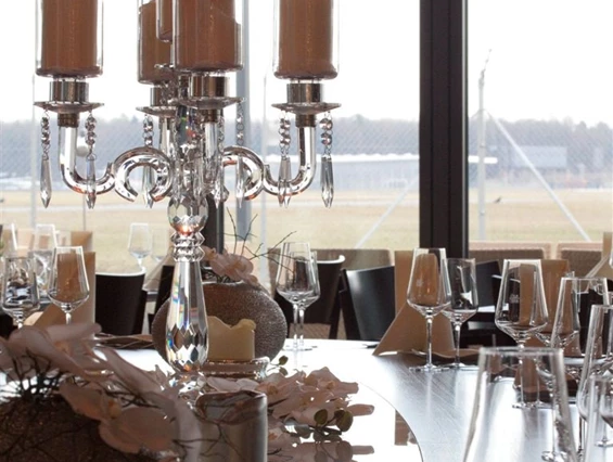 Hochzeit: Zeppelin Hangar Friedrichshafen