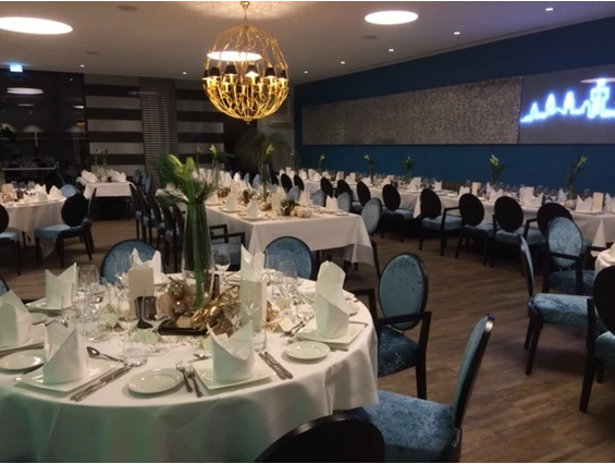 Hochzeit: Eventhangar Ravensburg
