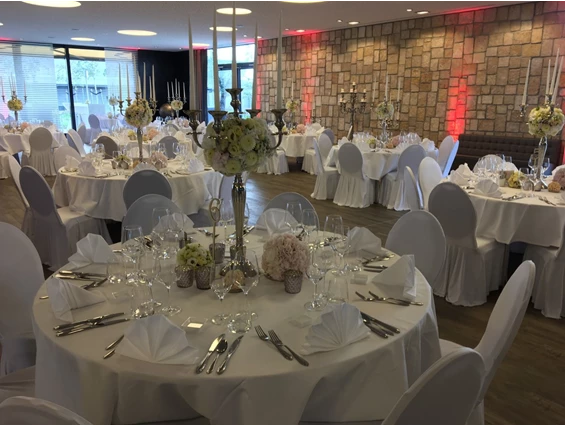 Hochzeit: Eventhangar Ravensburg