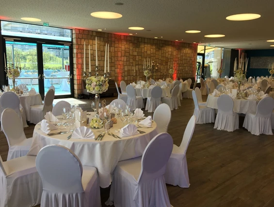 Hochzeit: Eventhangar Ravensburg