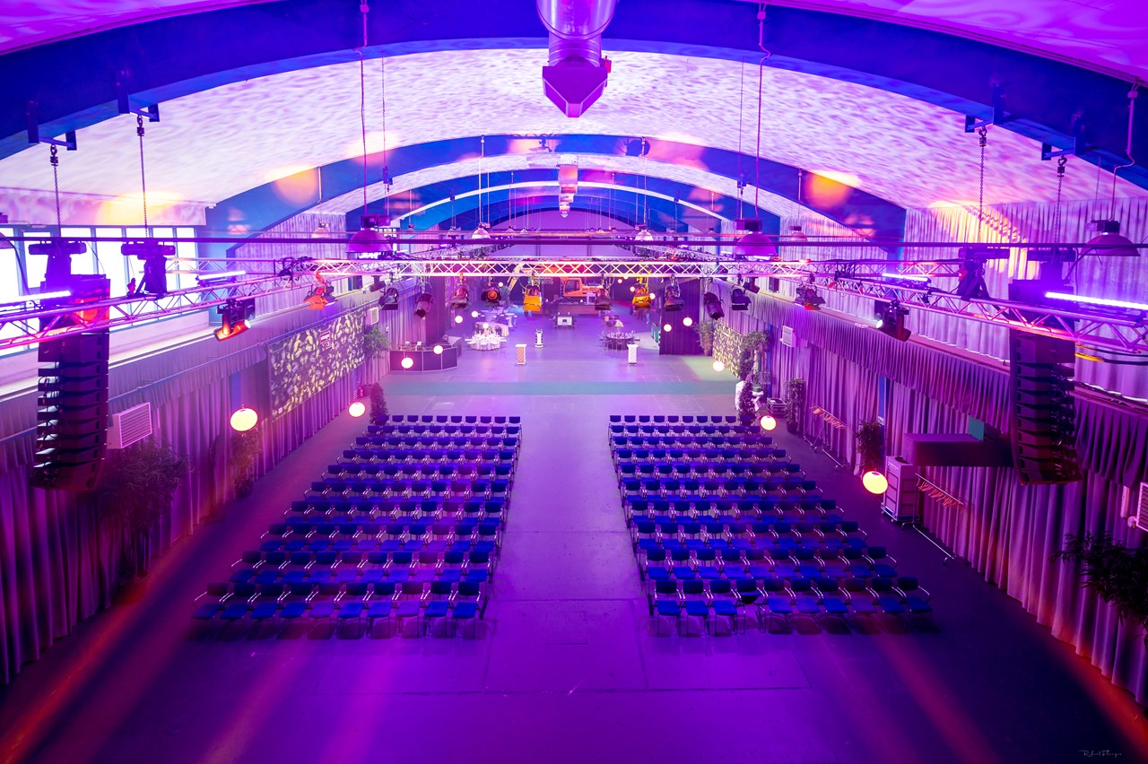 Stage 3 - the KINETIC Event Hall Informations sur les salles de bal Étape 3 - la salle d'événements KINETIC