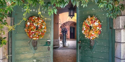 Matrimonio - Guttaring (Guttaring) - Eingang Schloss Lichtengraben - Gut Schloss Lichtengraben  - romantisches Schloss exklusive mieten
