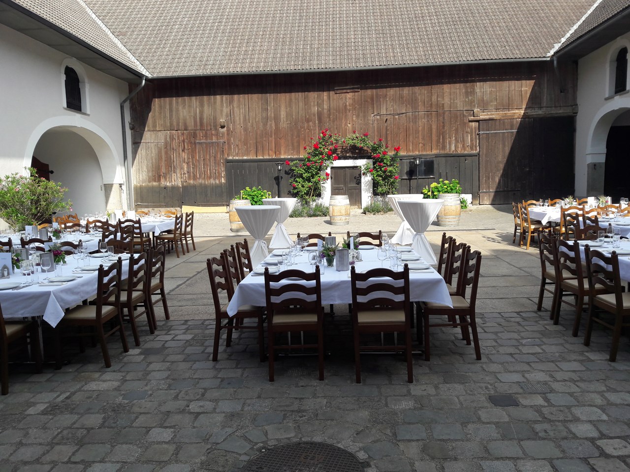 Taverne am Schiedlberg Information about the banquet halls patio