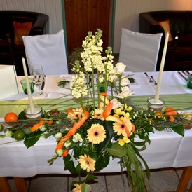Hochzeit: Blumendekorationen sind sehr schön anzusehen - Bio Kräuterlandgasthaus mit Eventsaal für Hochzeiten