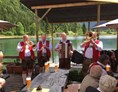 Hochzeit: Kaiserwinkl Fischteiche in Schwendt